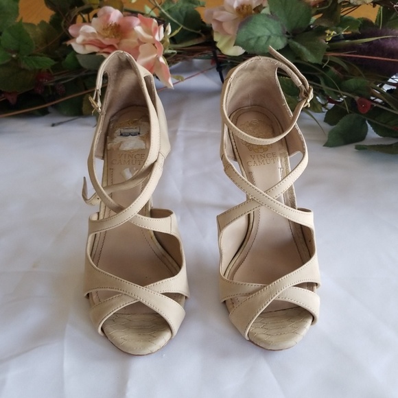 Womens Vince Camuto Heels - Picture 5 of 7